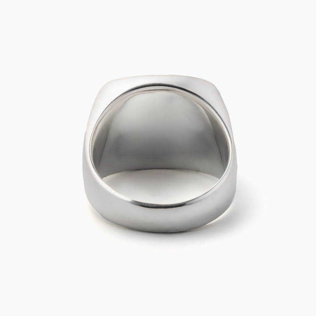 Intimate Ring Nuummite