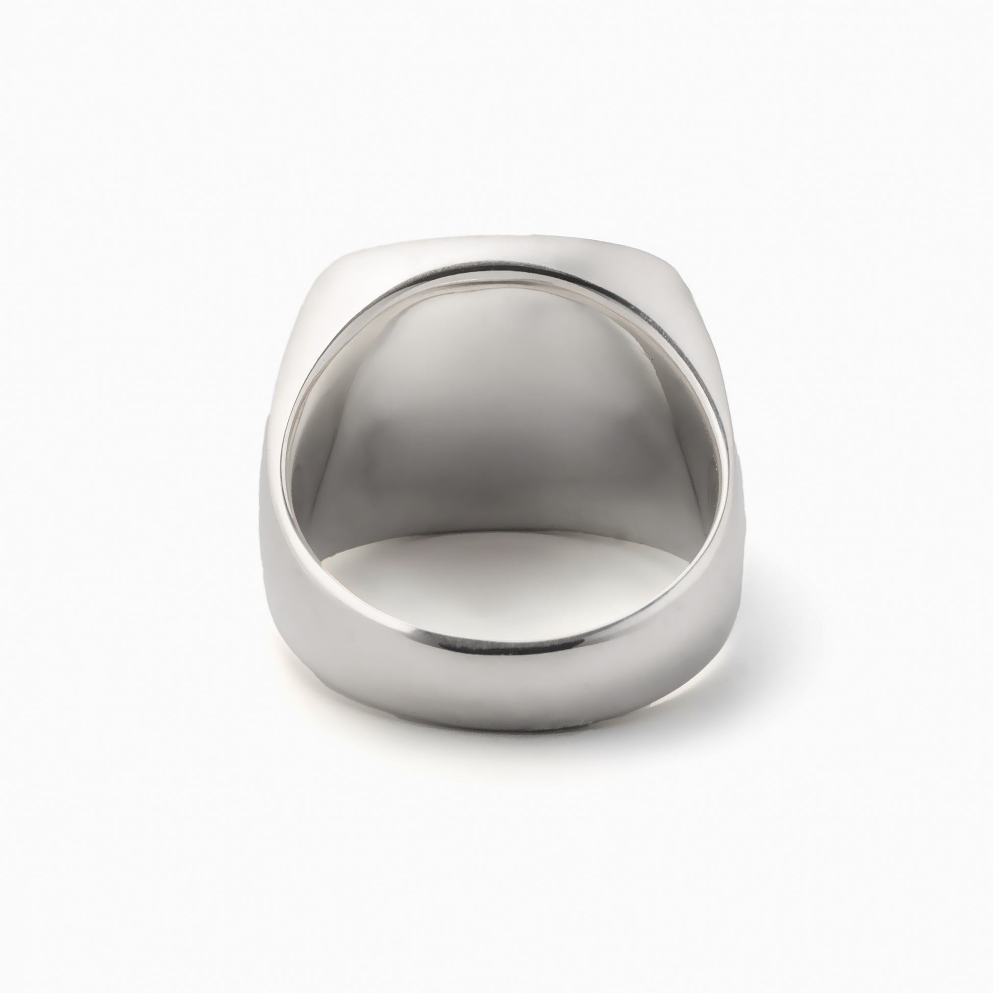 Intimate Ring Nuummite